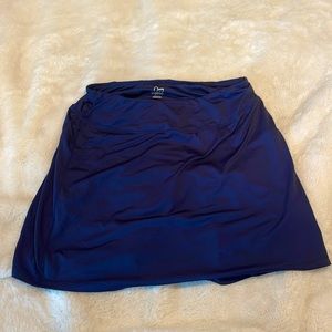 Women’s Yogipace Navy Skort size Large